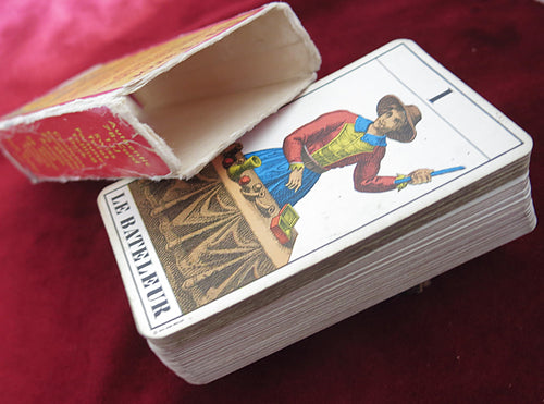 1JJ Swiss Tarot Cards – 1974 U.S. Games Edition(used one)