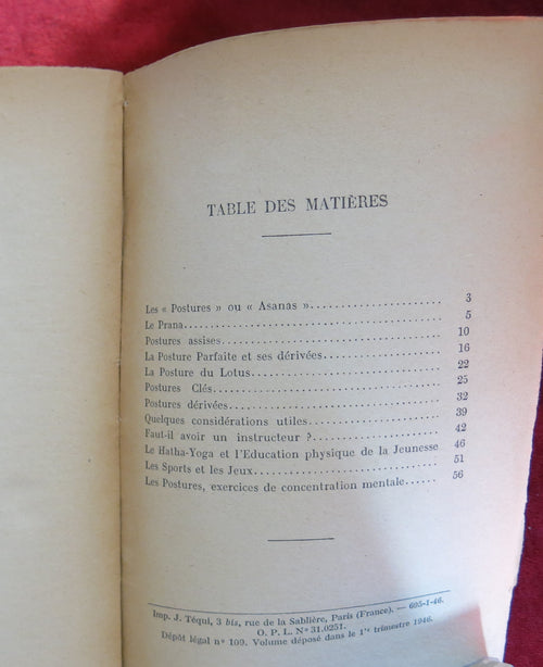 ASANAS - HATHA YOGA 1946 livre rare