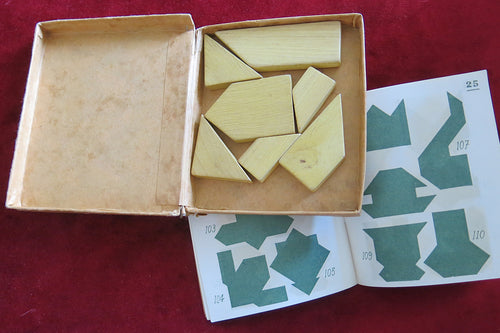 Le Jeu du 7 | Jeu de puzzle français vintage en bois | Vers le milieu du XXe siècle | Complet avec livret et boîte