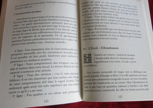 Divination box set: Yi King, Tarot, Mo Tibétain (French Edition, 2011) – OUT OF PRINT