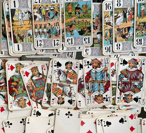 Coffret en velours rouge des années 80 et son jeu de tarot vintage français - Jeu de tarot rare