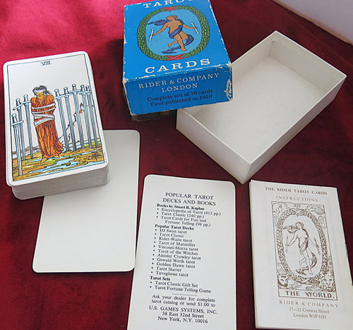 Rider Waite Tarot 1970 - Vintage Blue Box - Rider & Company, London.