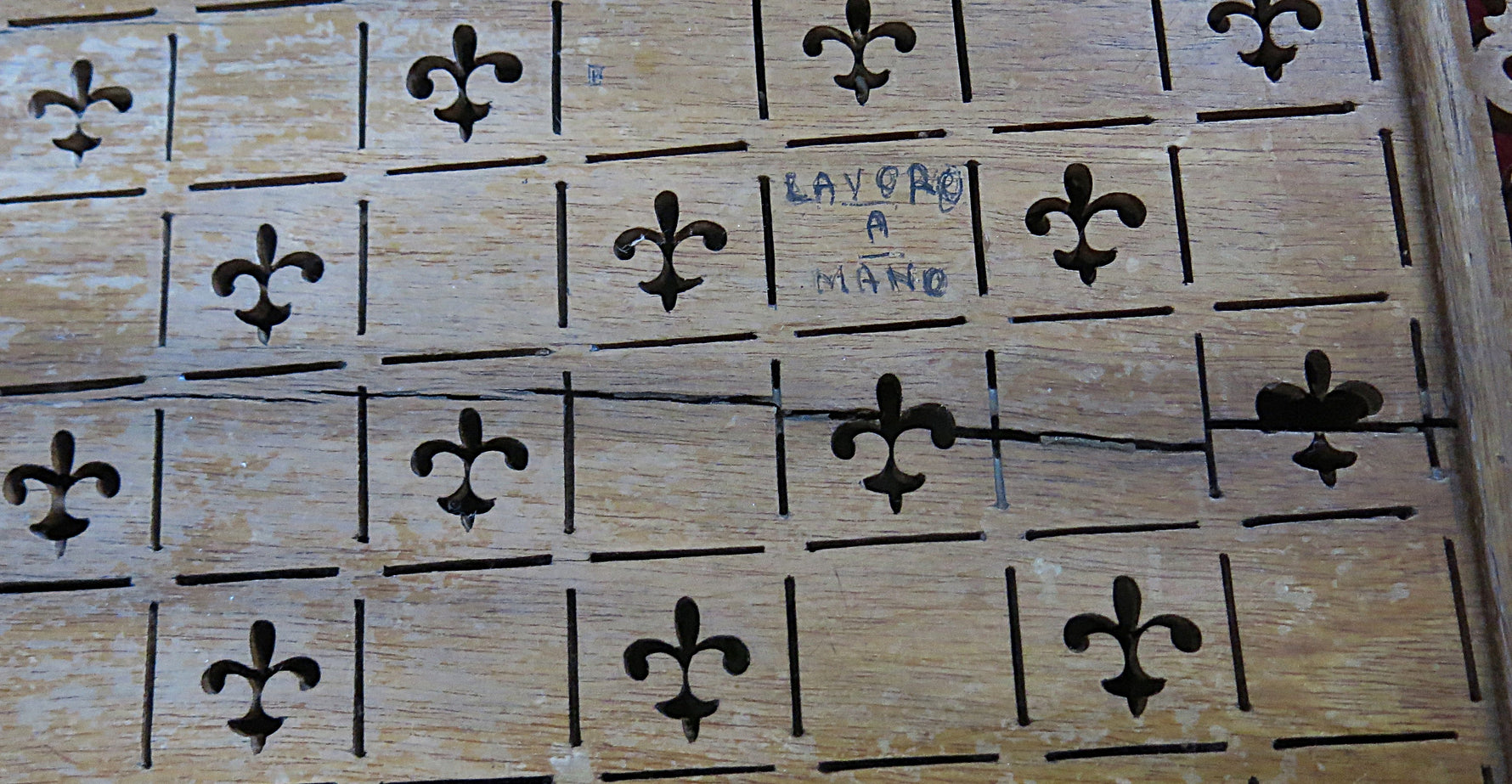 Exceptional 1928 Handmade Italian Checkers Board – Calalzo di Cadore