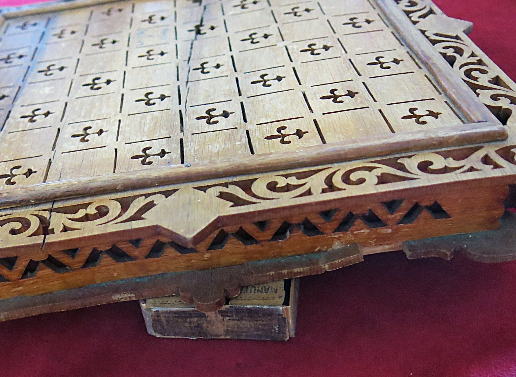 Exceptional 1928 Handmade Italian Checkers Board – Calalzo di Cadore