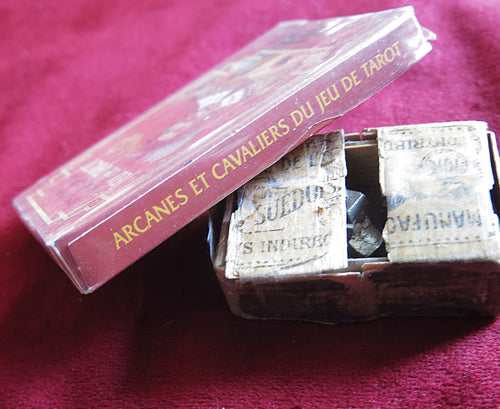 Vintage Arcanes et Cavaliers du MINI Jeu de Tarot by Fournier (c.1980s)