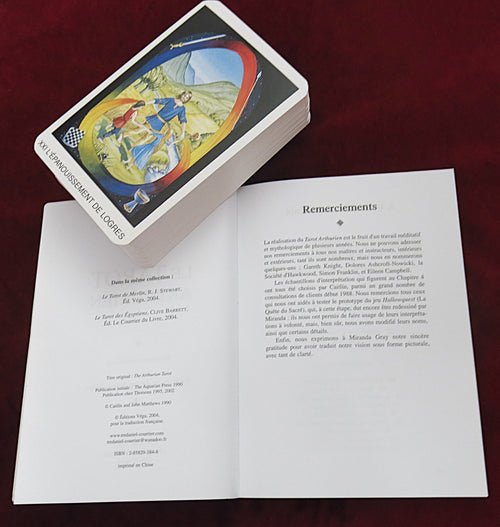 Tarot d'Avalon – Tarot de la Légende Arthurienne (Édition Deluxe Française)