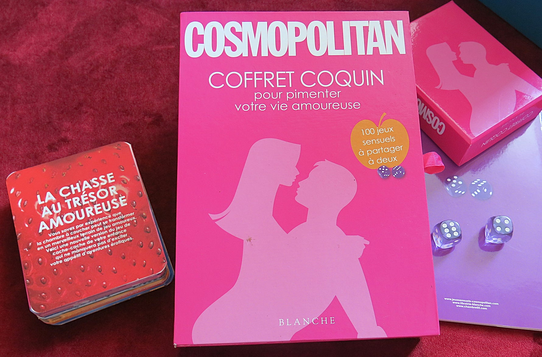 Cosmopolitan Sensual Game Box – 100 Erotic Cards + Dice (French Version)