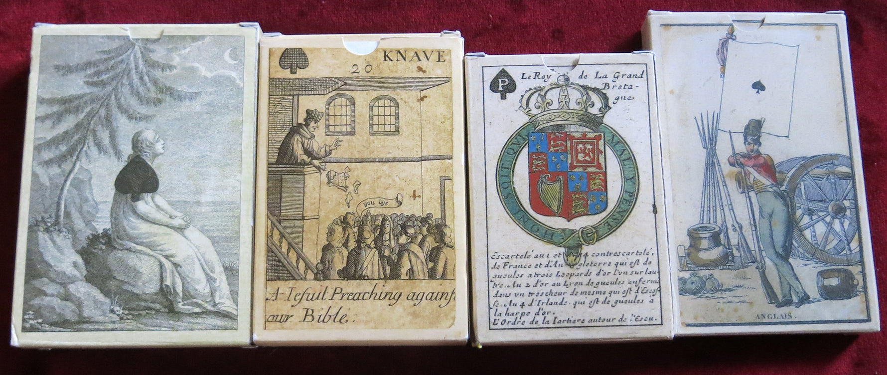 Musée Fournier 2004 : Lot de 4 répliques de jeux de cartes anciens