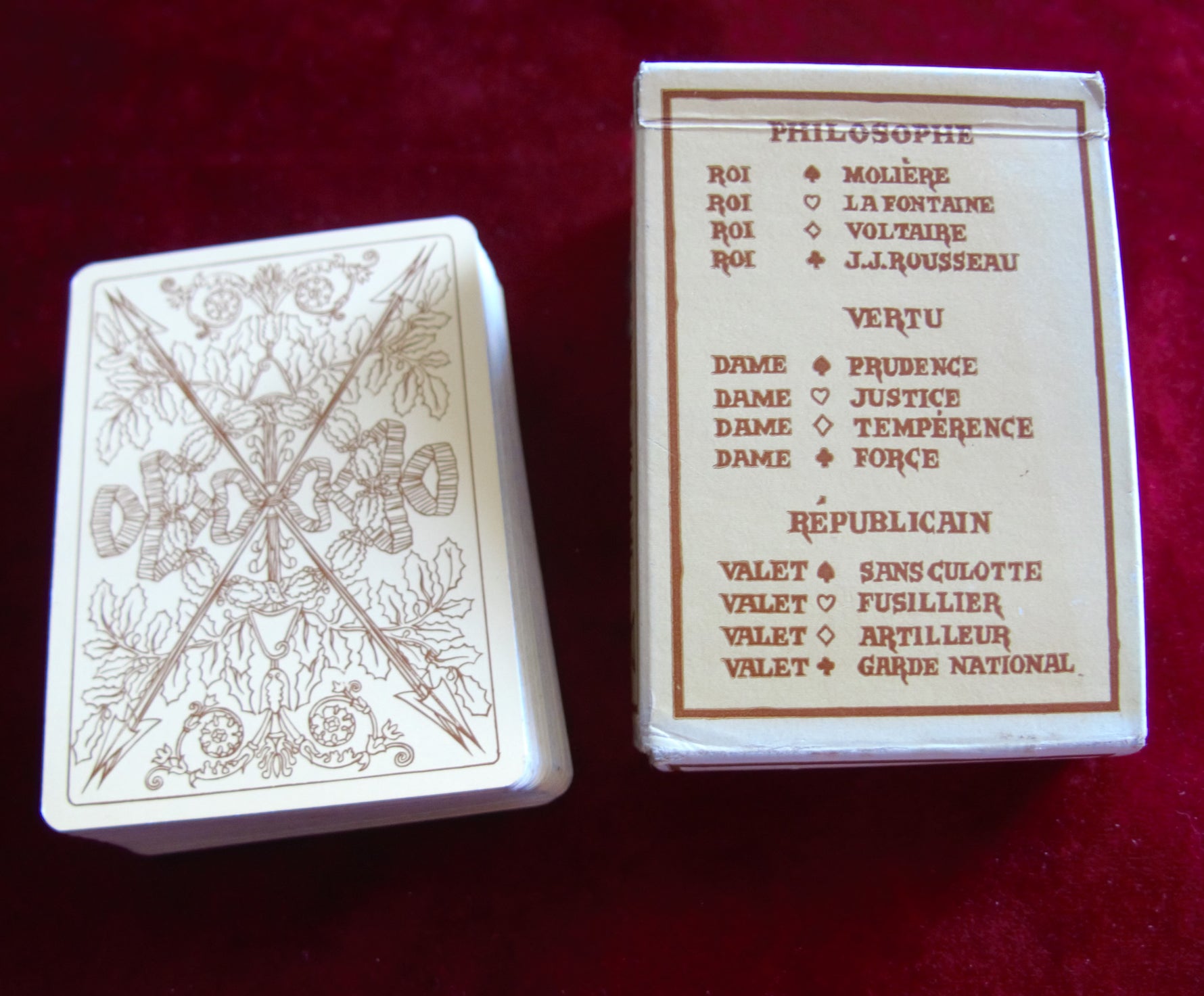 Jeu des Philosophes – Éditions Dusserre – Voltaire, Rousseau, Molière, La Fontaine – Deck Révolution française