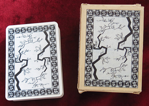 Jeu Japonais – Silvia Maddonni Deck d'inspiration japonaise années 90