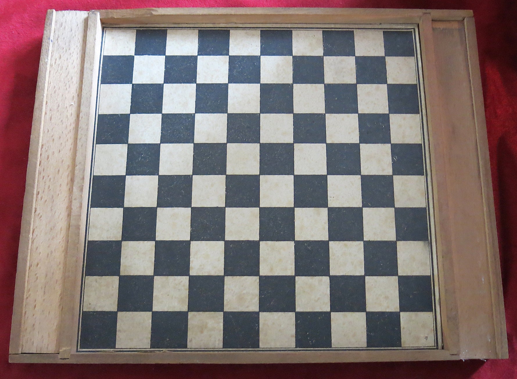 1900s Wooden Game Box – Goose Game + Chess