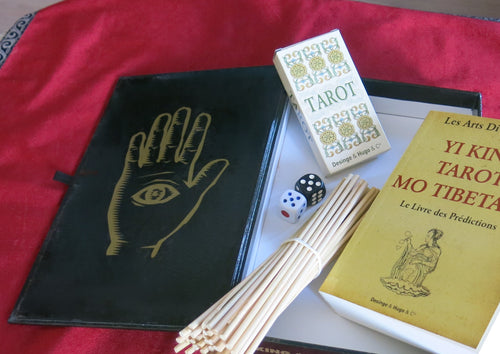 Divination box set: Yi King, Tarot, Mo Tibétain (French Edition, 2011) – OUT OF PRINT
