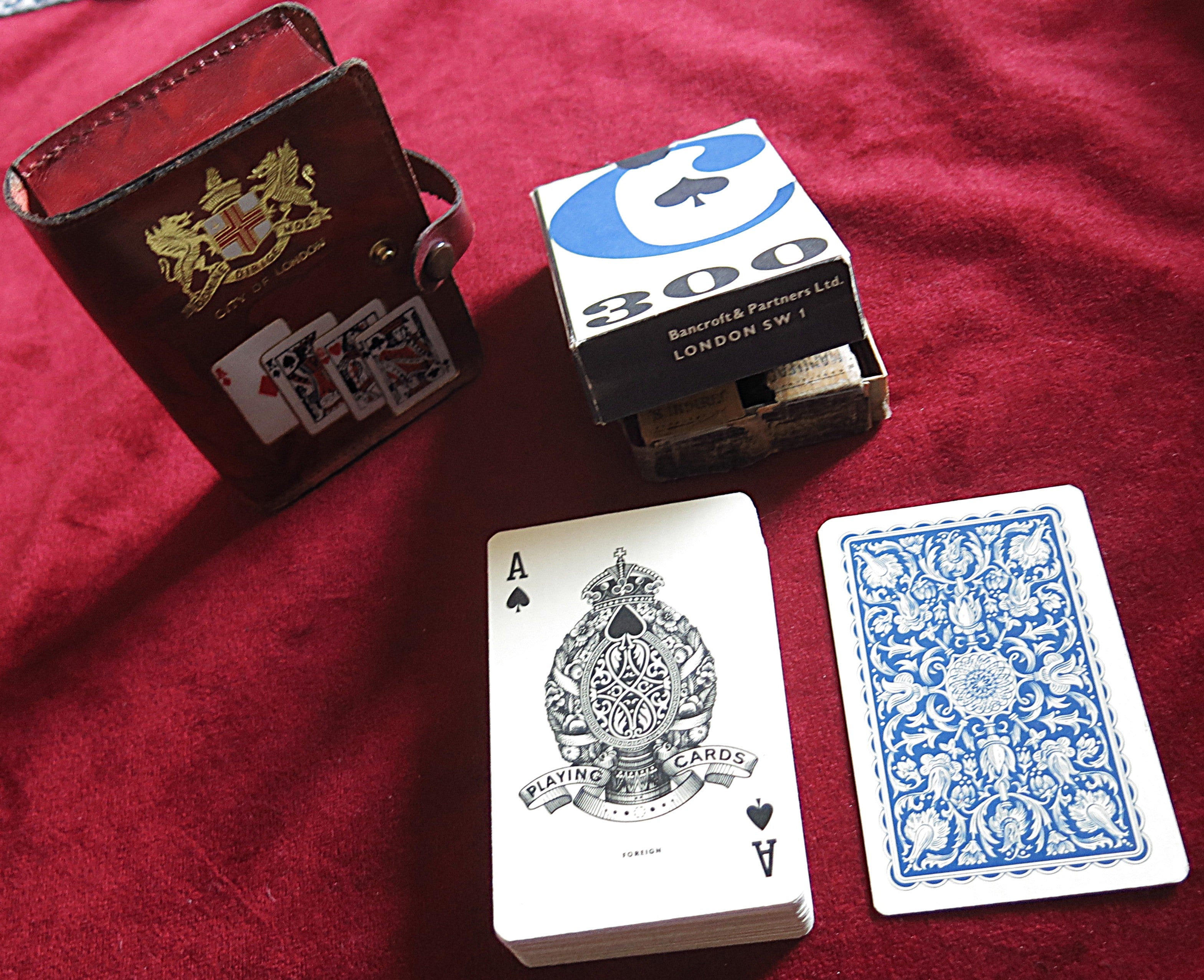 Circa 1970s City of London Playing Cards Set – Leather Case + Casino Deck – Gentleman Set