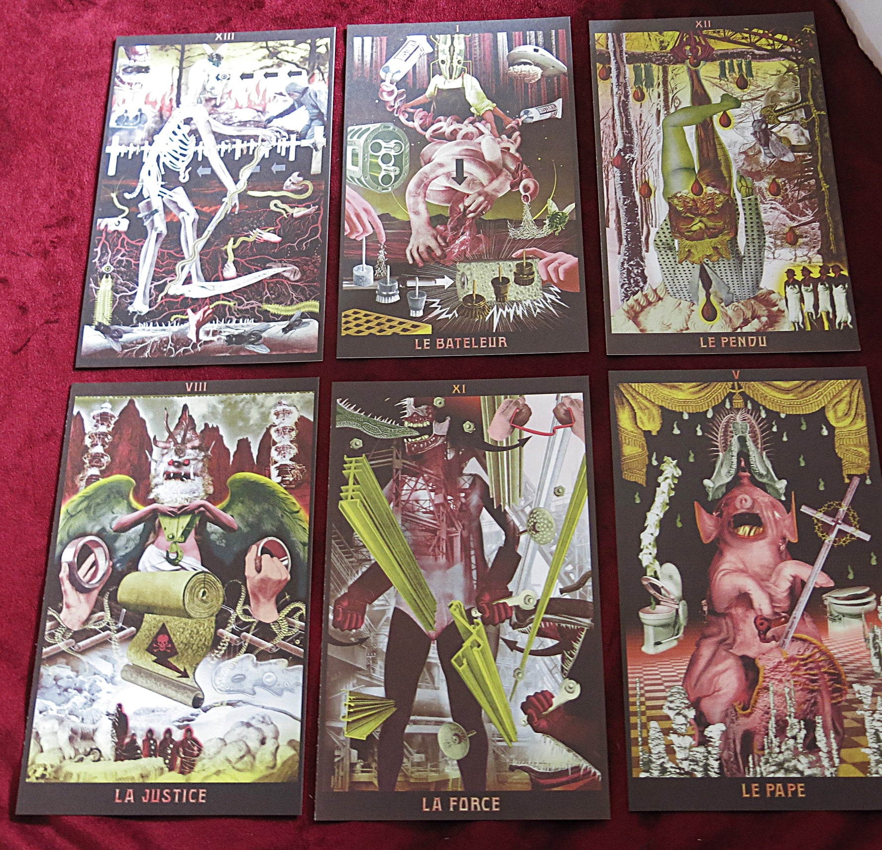 Tarot de Mars par Laetitia Brochier – Artiste Française Contemporaine – Édition Limitée à 500 Exemplaires