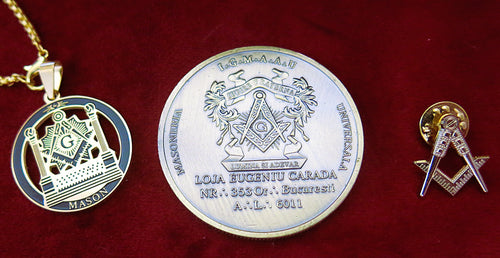 The FREEMASON Tarot + handmade Grey box | Mason gifts | mason box | Freemason | Compass & Square | Masonic pendant | Templar crusaders