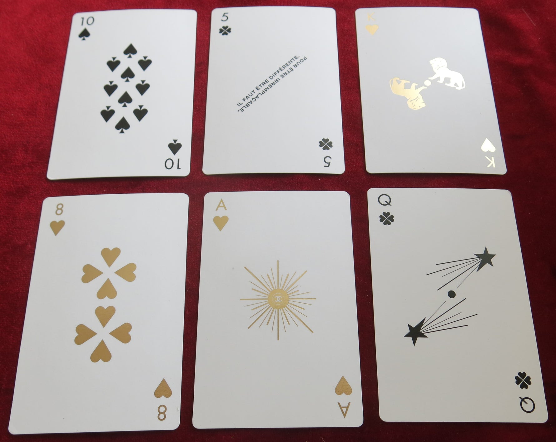 Rare Chanel collector’s gift - Les Talismans - Vintage Luxury Playing Deck - 1 UNIT