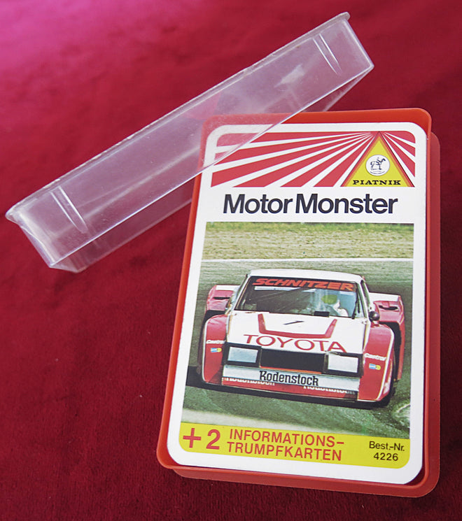 Jeu de cartes Piatnik « Motor Monster » Auto-Trumpf vintage – Quartet de voitures de course des années 1970/80 – Dragsters, Muscle Cars et prototypes