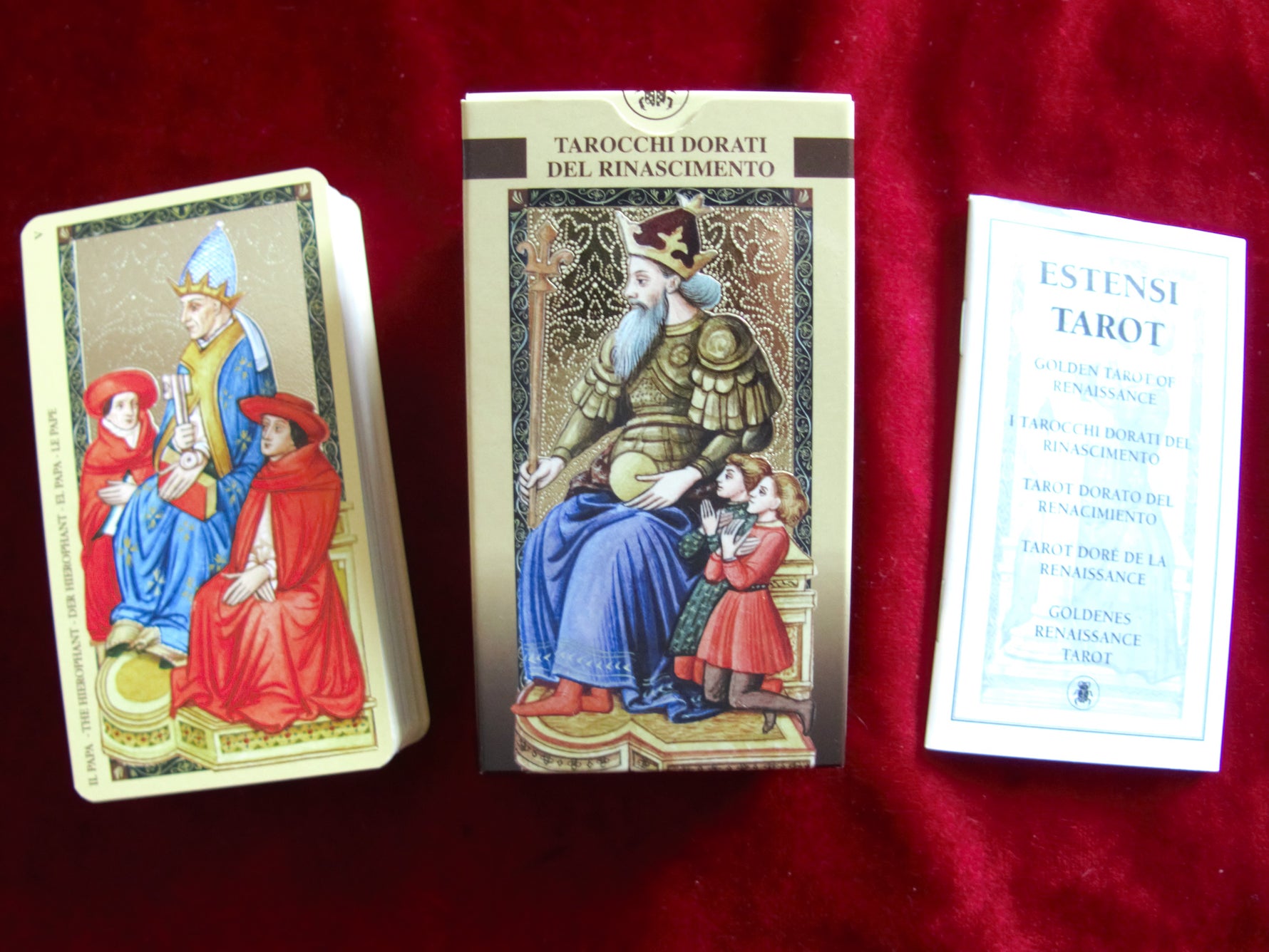 Estensi Tarot, Tarocchi Dorati, Golden Tarot, Renaissance Tarot, Lo Scarabeo, Giordano Berti, Jo Dworkin, Italian tarot deck, gold foil tarot, historical tarot, rare tarot, collectible tarot, 78 cards, tarot collector, gilded tarot, tempera illustration, Estensi family, 2011 tarot, art tarot deck, Italian edition