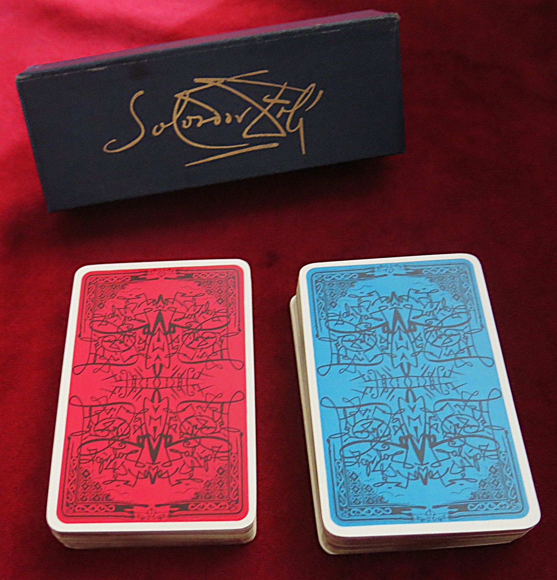 Cartes à jouer rares de Salvador Dalí 1967 pour Puiforcat Paris – Édition originale surréaliste