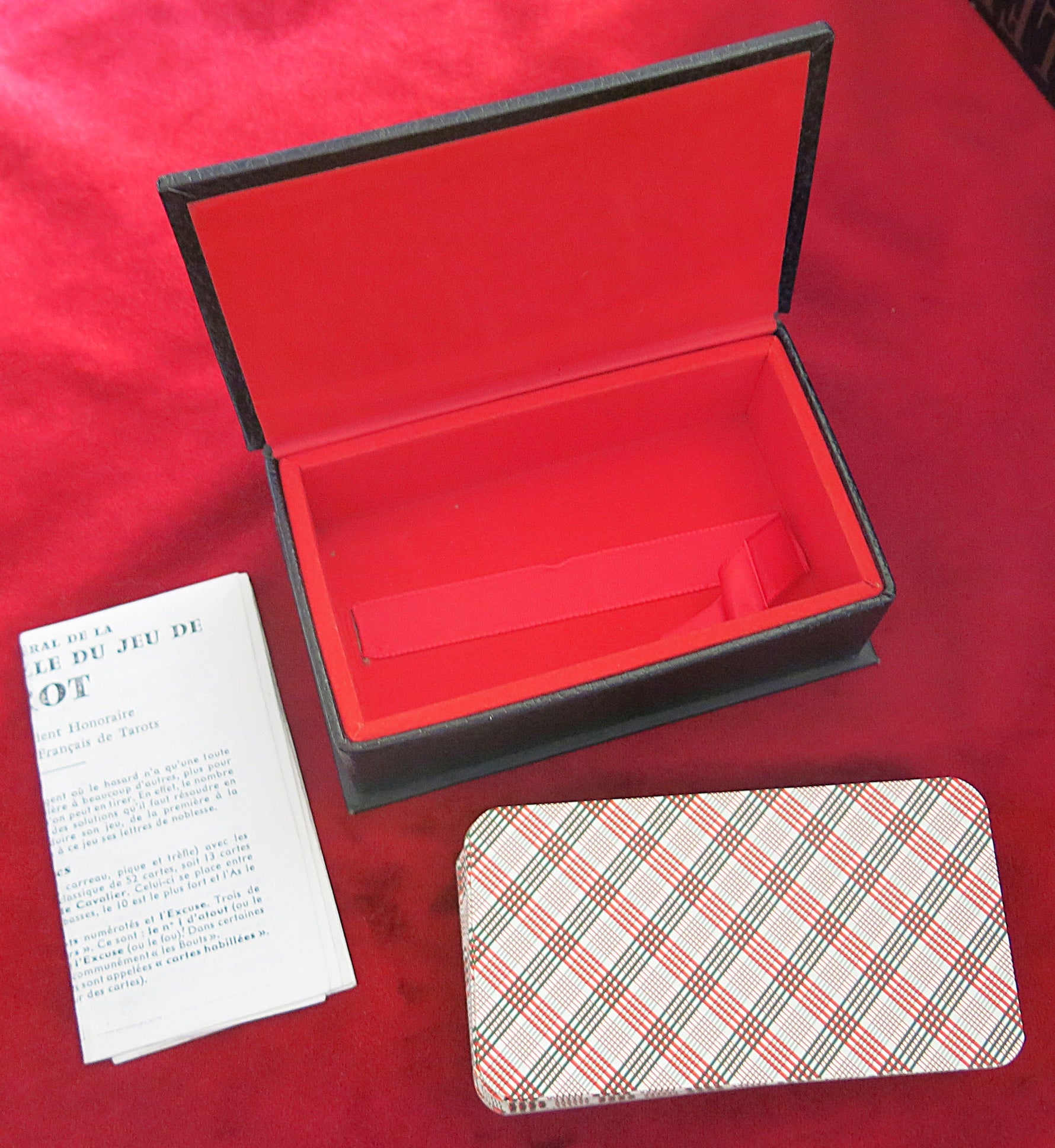 Tarot Nouveau 70s with Hardcover Box by B.P. Grimaud –