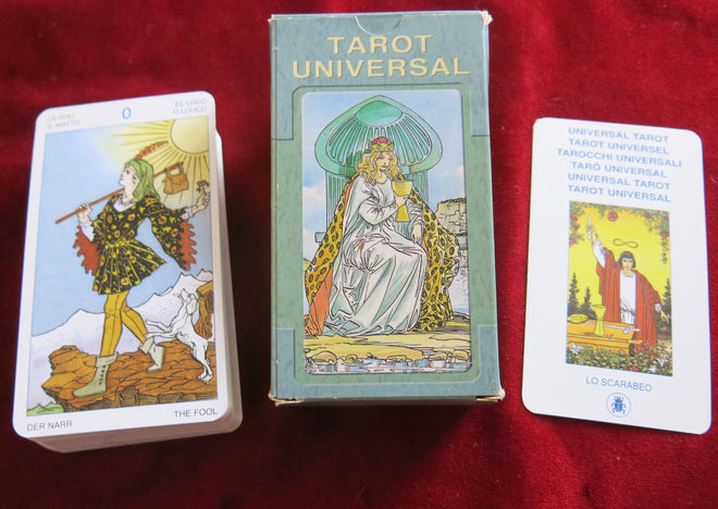 Le classique Rider-Waite réinventé ! – Universal Tarot – Édition Lo Scarabeo (début des années 2000)