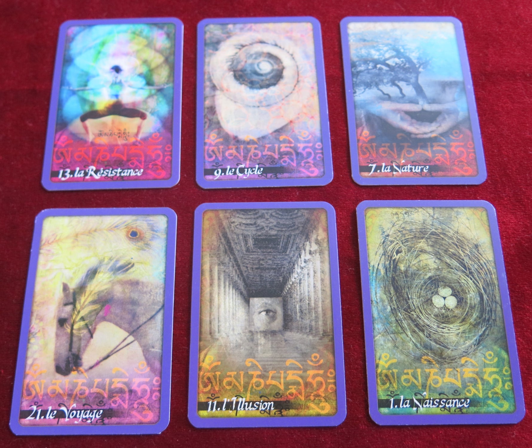 oracle sacré du tibet, tibetan oracle, bouddha oracle, spiritual cards, buddhist divination, french oracle cards, mini tarot, vous et votre avenir, oracle spirituel, rare oracle deck, tibetan symbolism, oracle cartes anciennes, 6x9cm oracle, out of print deck, self-discovery cards, mandala oracle, cartes tibétaines, sacred oracle, introspective deck, deck with guide