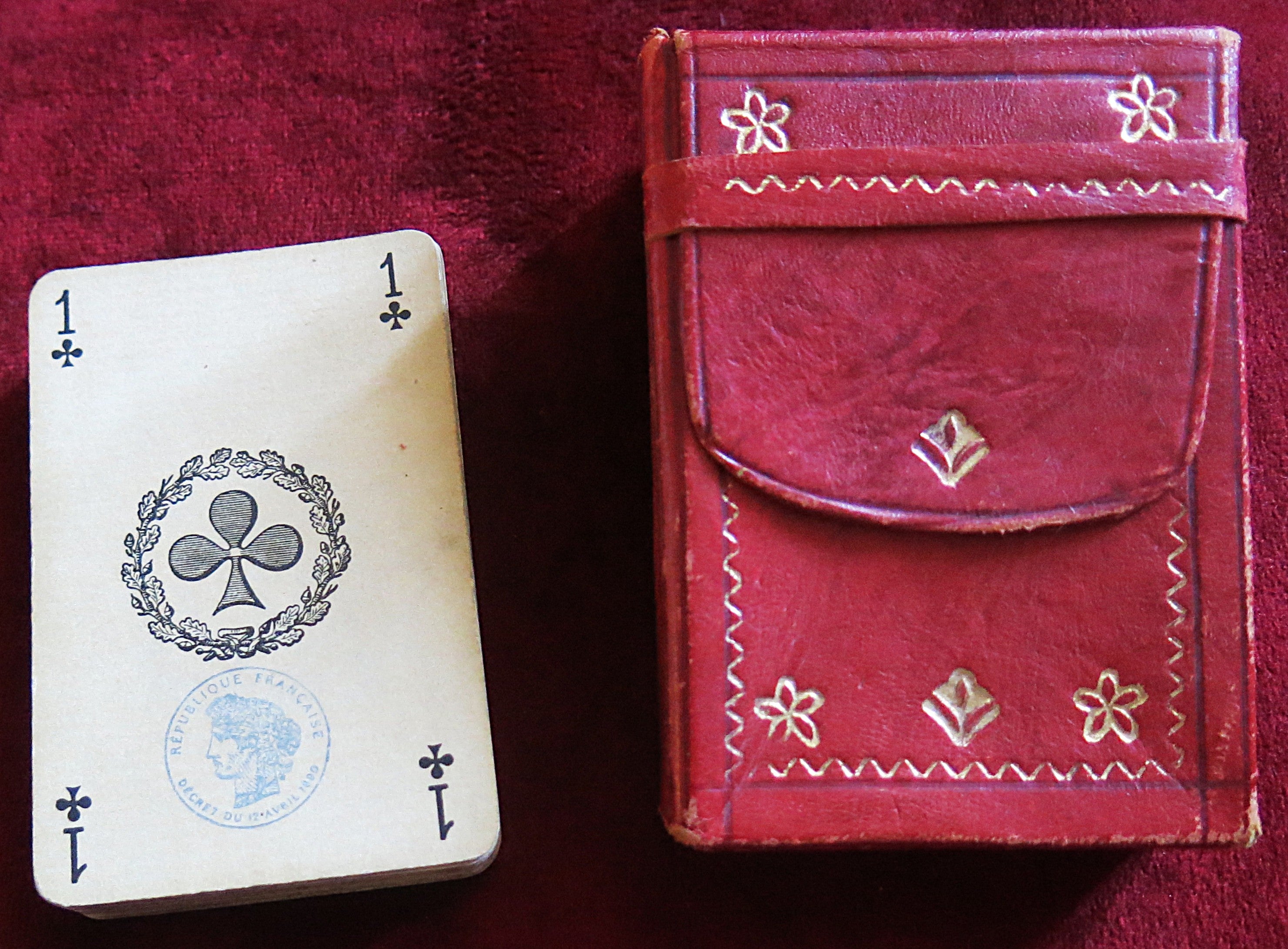files/c.1890PCDeckwithRedLeatherWallet_1.jpg