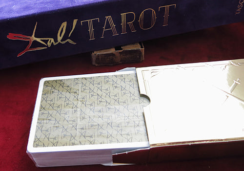 Dalí Tarot de Taschen – Chef-d’œuvre du Tarot surréaliste