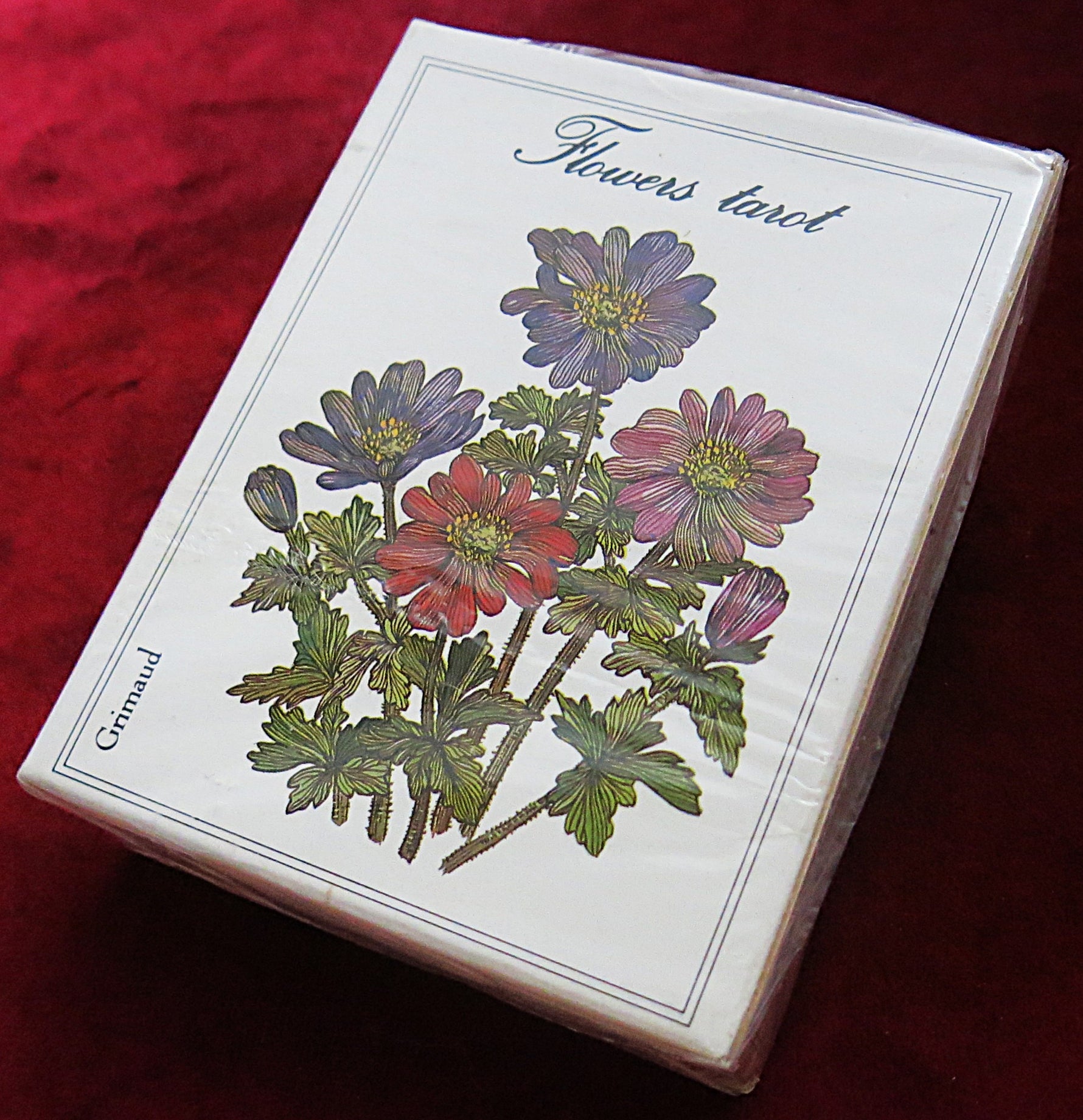 The Flowers Tarot 1989 - BRAND NEW - Botanical Deck - Highly collectible French vintage deck