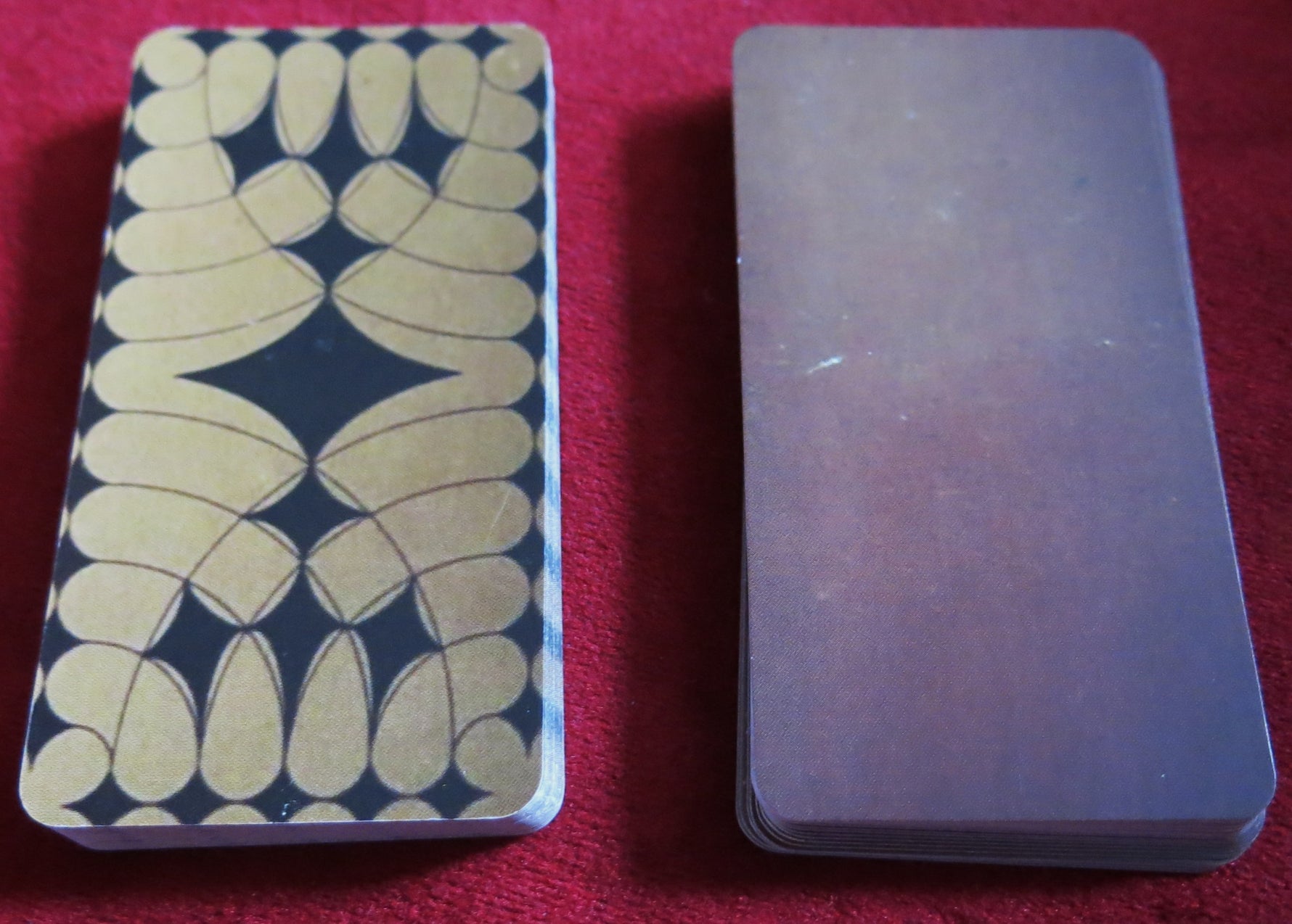 Besançon 1890 & Italian Artisan Mini Decks in Wooden Box – 2 Miniature Handcrafted Decks