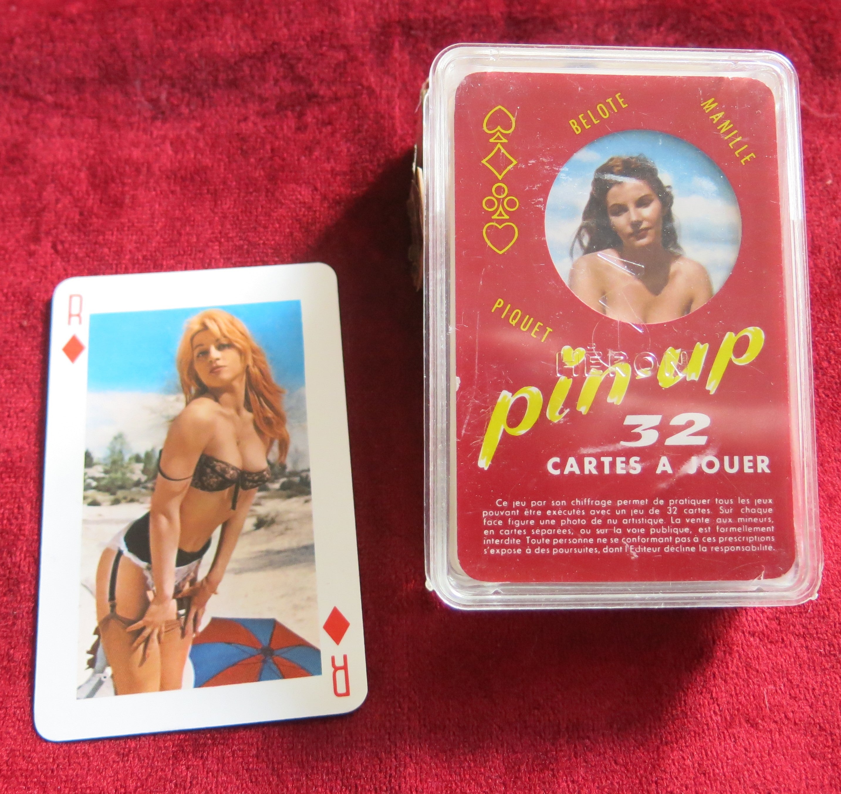 Jeu de cartes érotiques de 1960 - 32 cartes à jouer de pin-up