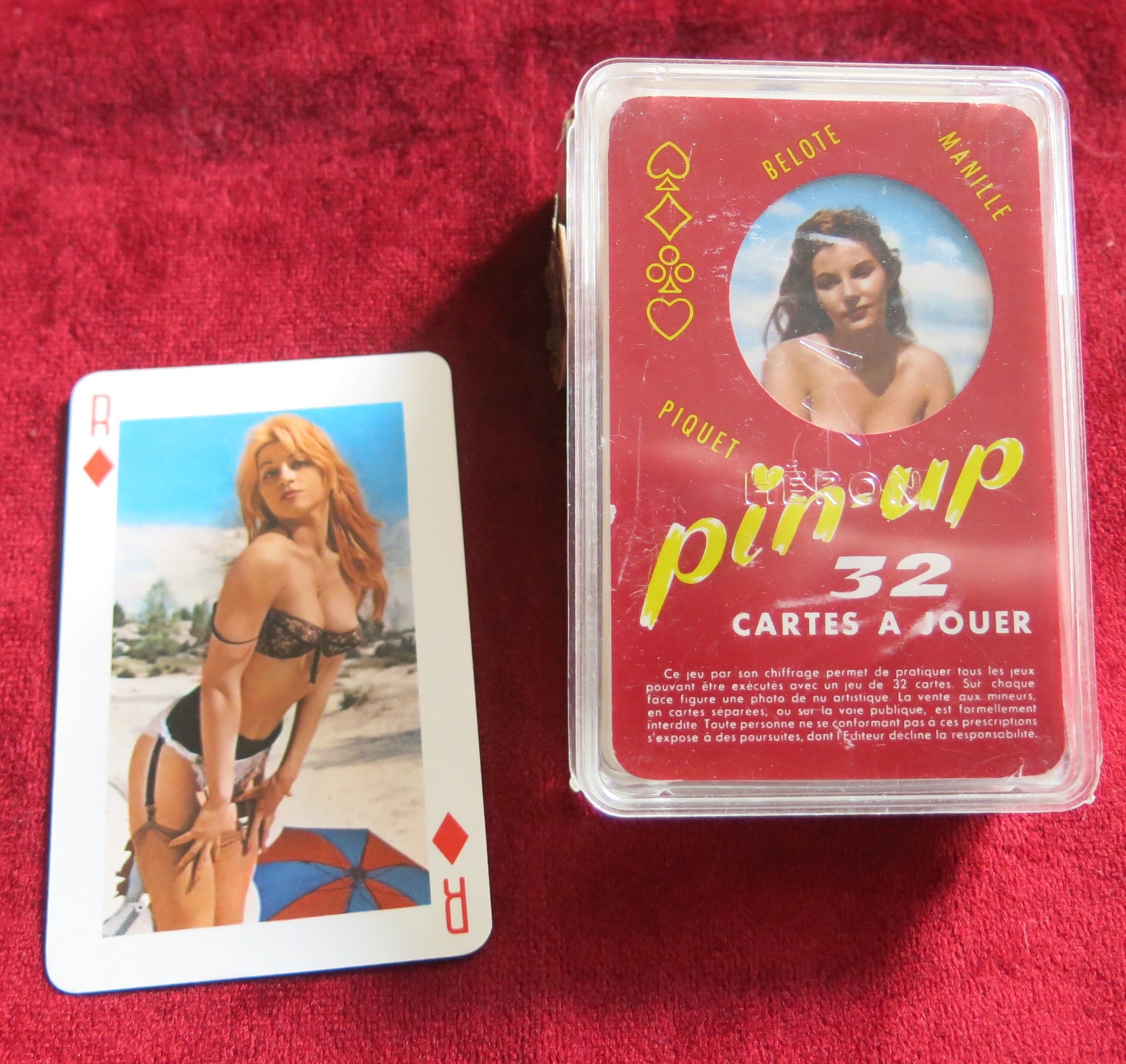 Jeu de cartes érotiques de 1960 - 32 cartes à jouer de pin-up