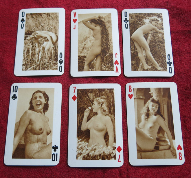 Un jeu Sexy - Vintage "Beautiful French Girls Artistically Nude" Playing Cards Made in France - 1950's - Lingerie/Nude/Sexy/Risque/Erotic