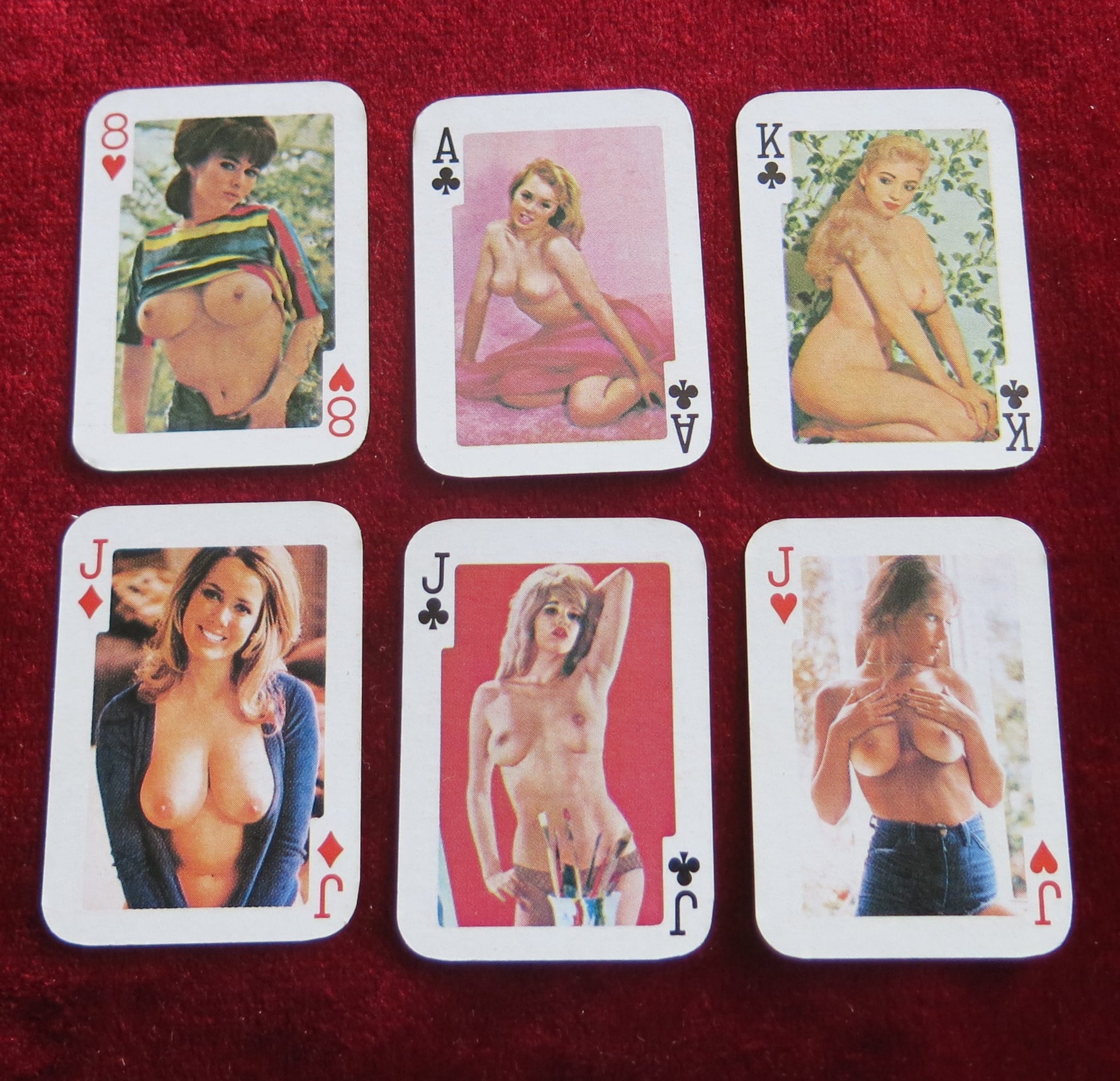 Cartes sexy vintage pour adultes - cartes xxx de filles aux cheveux roux nues