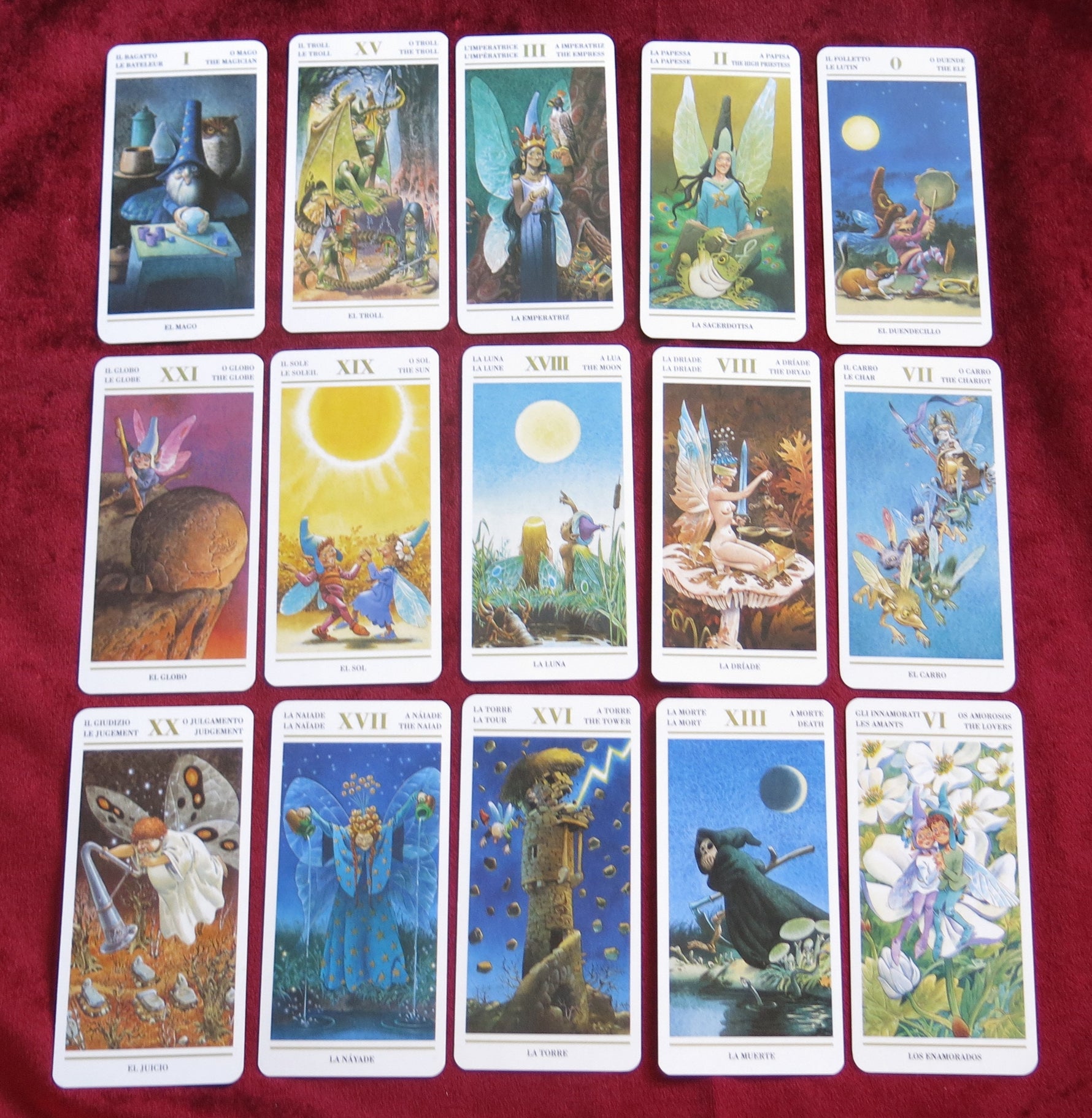 Tarot de los Duendes, Antonio Lupatelli, Lo Scarabeo, Orbis Fabbri, Fairy tarot, Elf tarot, Duende tarot, Spanish tarot, Italian tarot, Fantasy tarot, Collectible tarot, Rare tarot, Out of print, Magic tarot, Divination cards, Tarot deck, 2000s tarot, Mythical creatures, Enchanted forest, Tarot collection