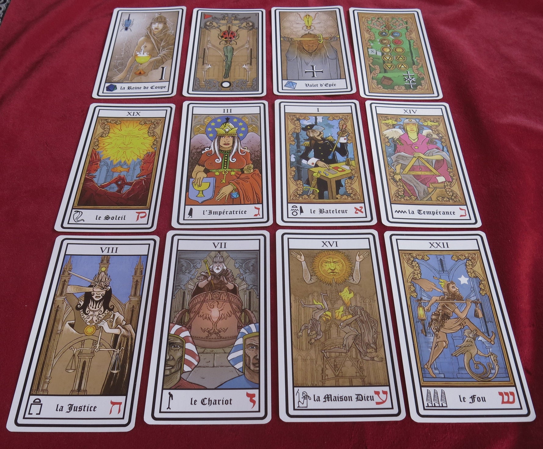 The stonemasons Tarot - Builders of Cathedrals Cards