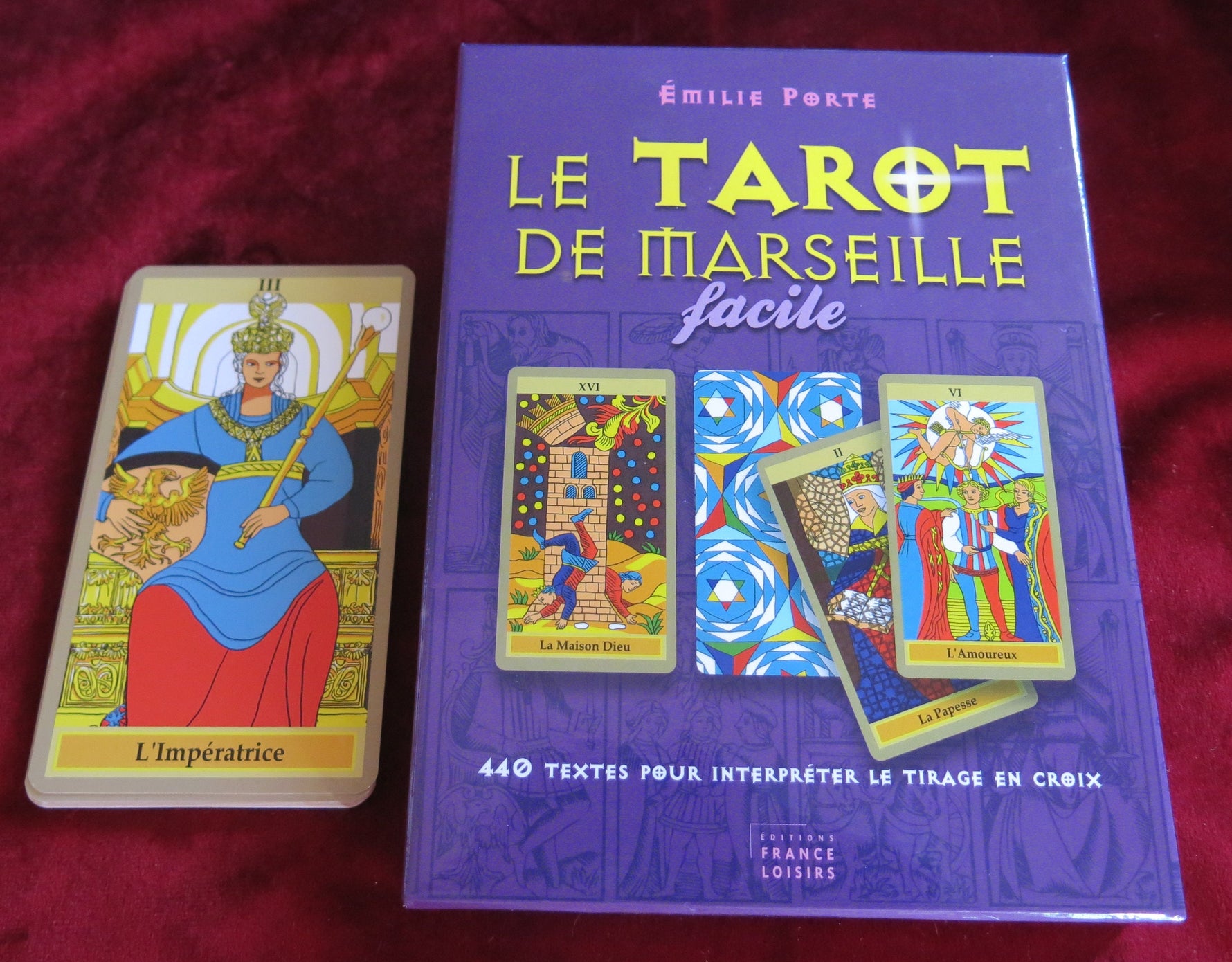 The Easy Marseille Tarot box set - Emilie Porte