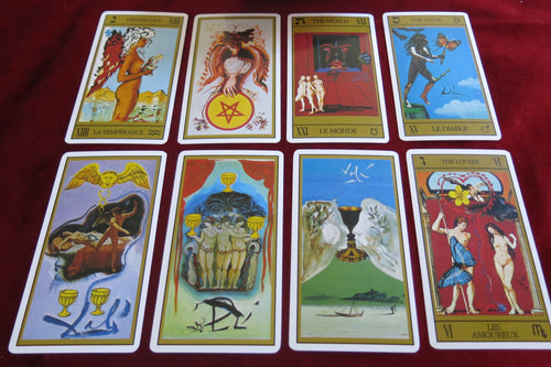 Salvador Dalí, Dali Tarot, Tarot Dalí, Surrealist Tarot, Dalí Art Deck, Dalí Tarot Universal, Tarot by Dalí, Pablo Picasso, Tarot Picasso, Surrealism Tarot, Tarot Surréaliste, Vincent van Gogh, Van Gogh Tarot, Tarot Impressionist, Tarot Art Nouveau, Tarot Artistes Célèbres, Famous Artist Tarot, Modern Art Tarot, Art Inspired Tarot, Tarot des Maîtres Peintres
