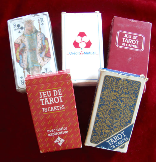 MARCHANDER!!! Coffret de 5 tarots des années 80